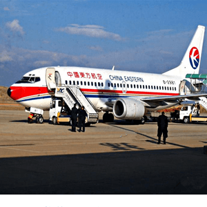 瑷珲机场货运航空快运业稳步发展的原因是什么？